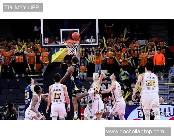 CBA九台队与天津队激战正酣谁能在这场较量中笑到最后